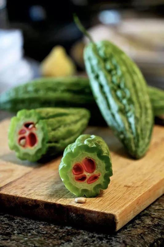 牛大春吃瓜,一场味蕾与心灵的盛宴