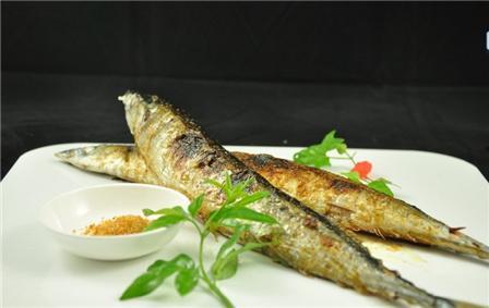 牛奶秋刀鱼吃瓜视频,趣味视频带你领略美食与欢乐