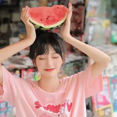 吃瓜超清纯,网络红人的清新魅力