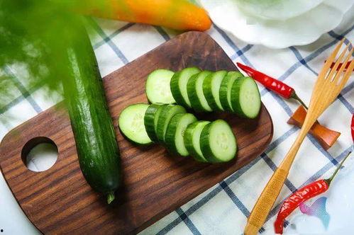 只吃柠檬不吃瓜